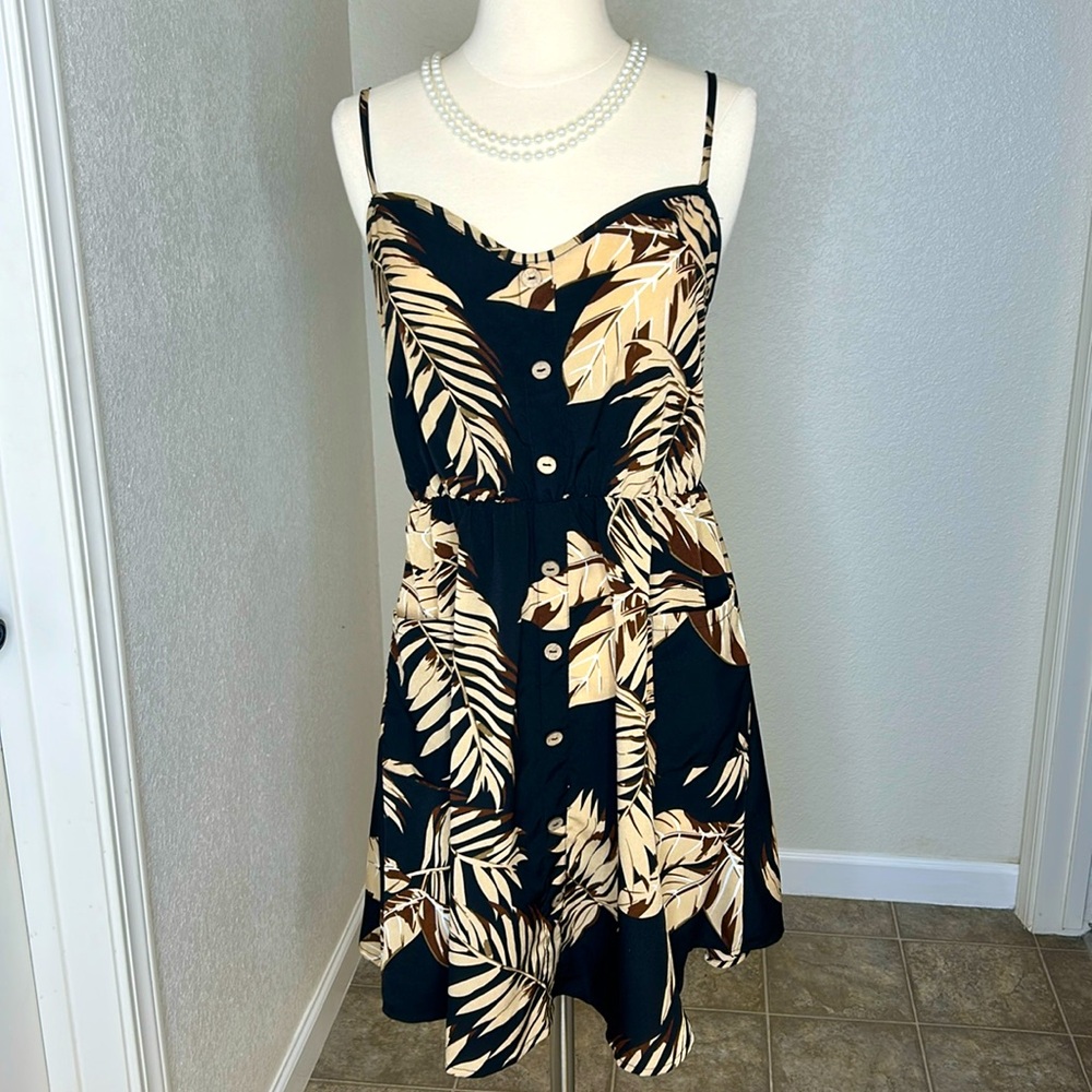 SHEIN Spaghetti strap black and Tan dress Medium with pockets stretchy waist